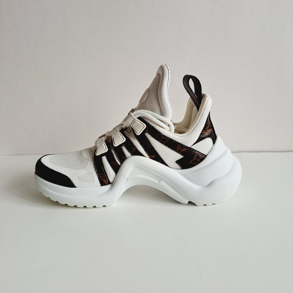 NEW Louis Vuitton Women's LV Archlight Monogram White Sneakers Size 36 / 6 - Picture 8 of 16
